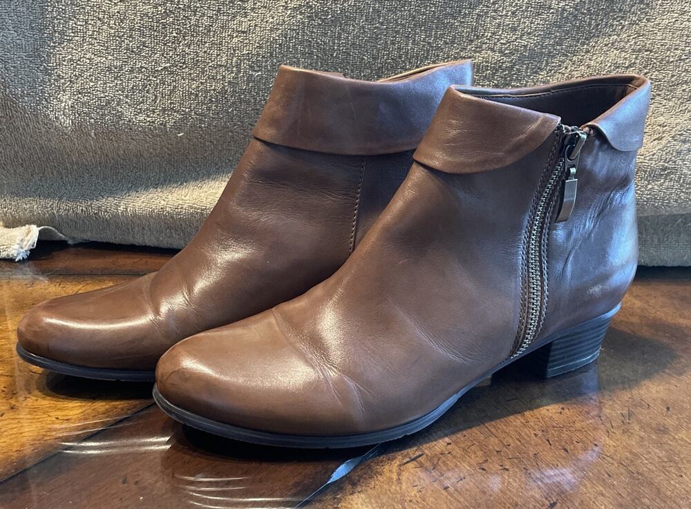 Spring Step Stockholm low brown Ankle Booties side zip Size 38 US 8